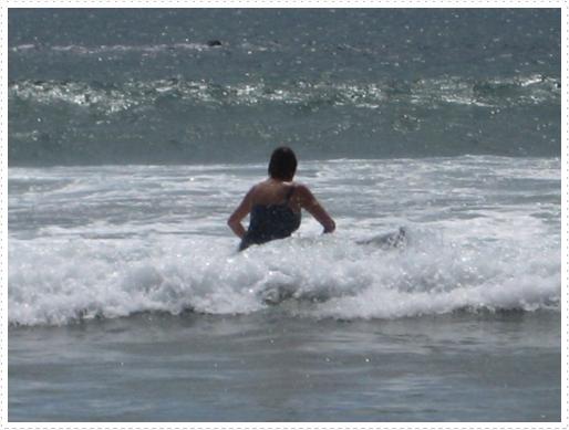 Betz trying to surf again - 05 Betz trying to surf again - 05