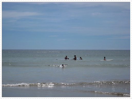 Betz trying to surf again - 09 Betz trying to surf again - 09