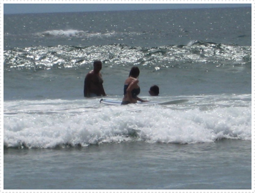 Betz trying to surf again - 10 Betz trying to surf again - 10