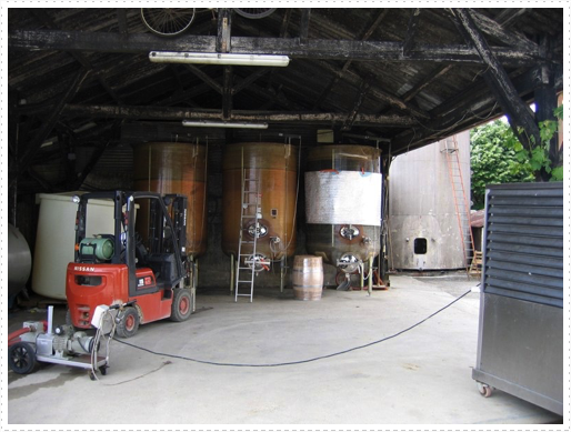Old vats in Chiroulet Old vats in Chiroulet