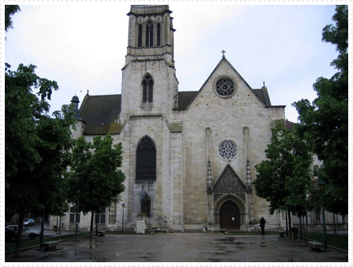 Cathedrale Saint-Caprais in Agen, France Cathedrale Saint-Caprais in Agen, France