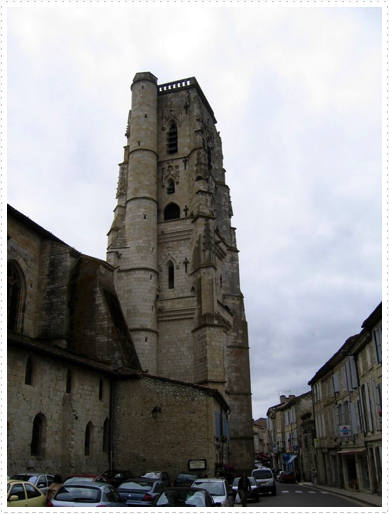 Cathedrale St. Gervais et St. Protais in Lectoure, France Cathedrale St. Gervais et St. Protais in Lectoure, France