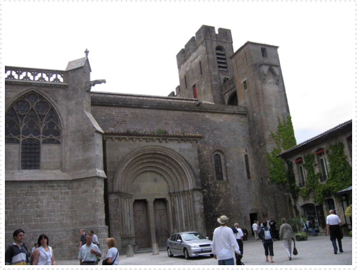Church in Carcassonne, France Church in Carcassonne, France
