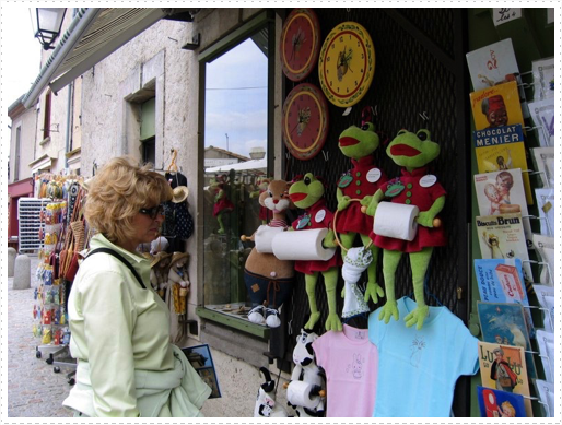 No shopping in Carcassonne, France No shopping in Carcassonne, France