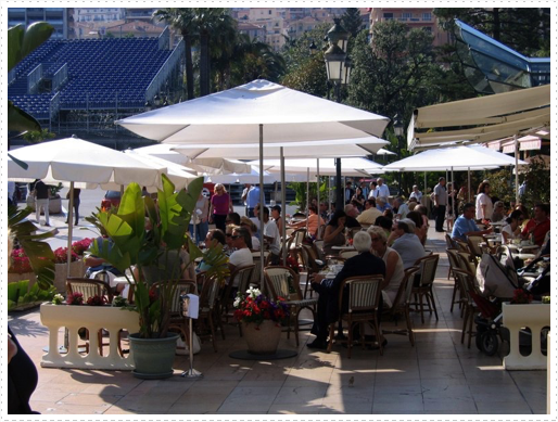 Cafe De Paris - great for people watching Cafe De Paris - great for people watching